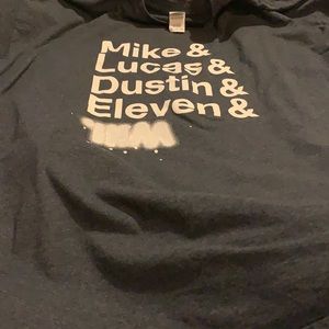 Men’s 2xl stranger things shirt